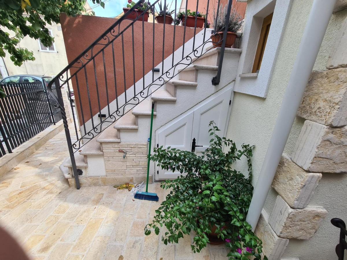 La Corte Di Kate-2 Biograd Na Moru Dış mekan fotoğraf